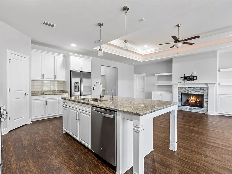8756 Glenoak Trl — Photo 15