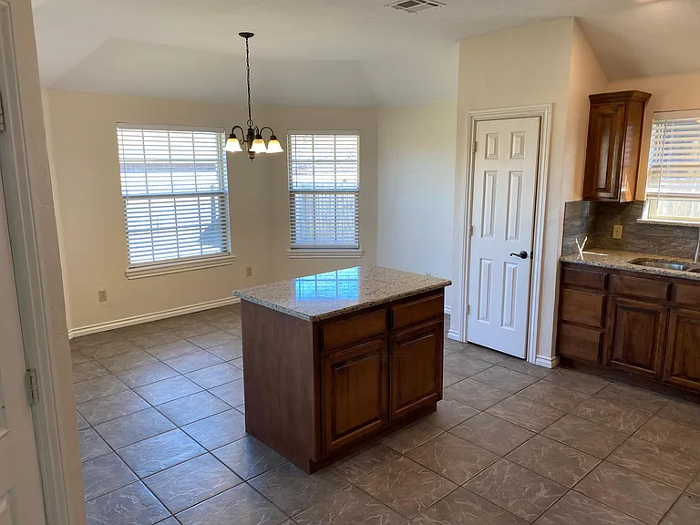 1253 W Shannon Way Ct — Photo 4