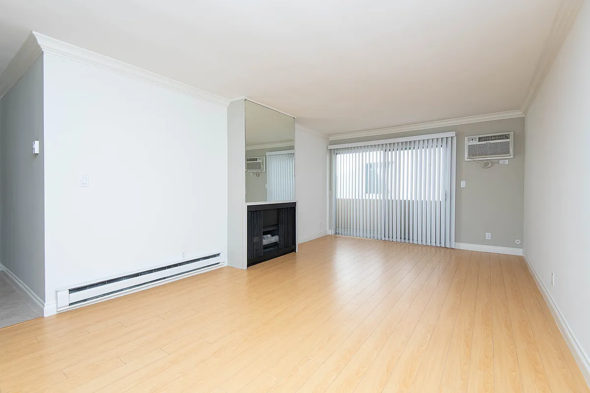 Building Photo - 3627 Bagley Ave #106