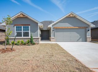10649 SW 18th St, Yukon, OK 73099