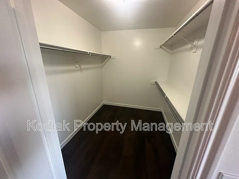 1802 S 200 W — Photo 17