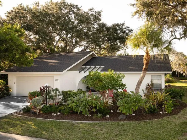 6519 Waterford Cir, Sarasota, FL 34238