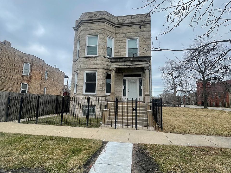 1st image of 5542 S Peoria St #1