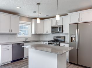 1142 Middlefield Rd, Hamel, MN 55340