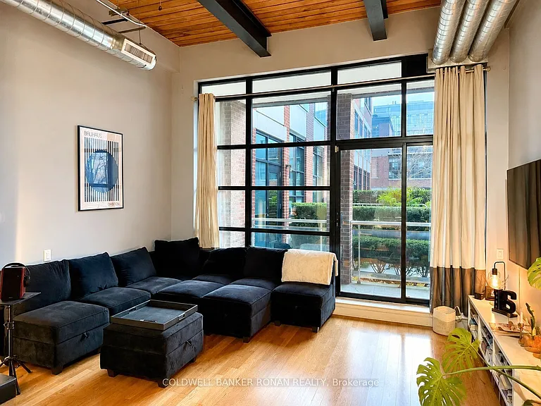 43 Hanna Ave #116 — Photo 3