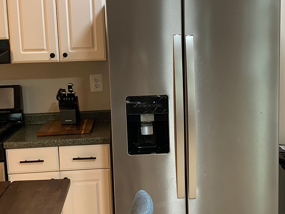 New refrigerator with ice maker and in door filtered water