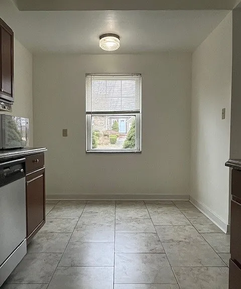 Kitchen table area.