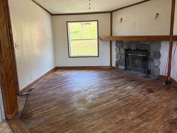 2nd image of 6204 Four Mile Rd