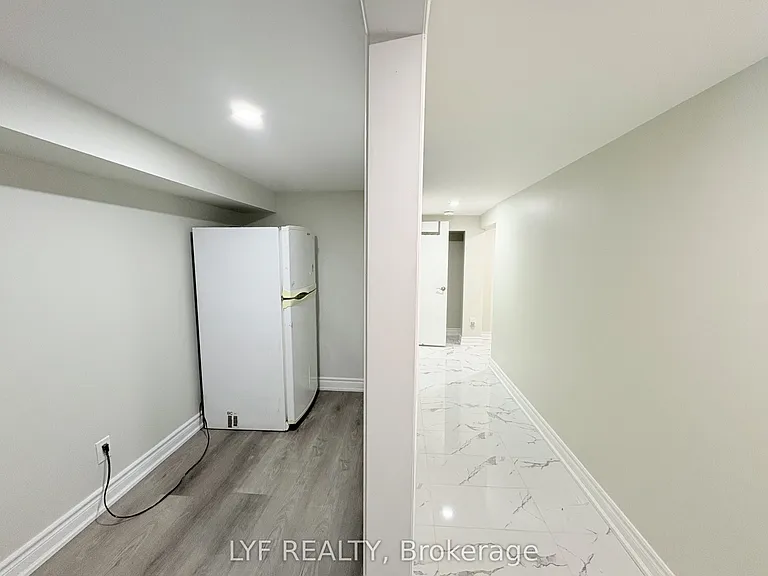 22 Ivordale Cres #BASEMENT — Photo 6