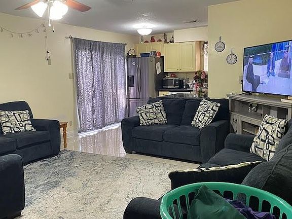 4th image of 216 Willowbrook Dr