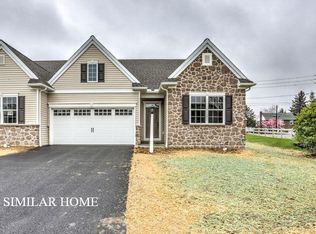 30 Midway Farms Ln, Lancaster, PA 17602