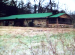 204 Kenwood Ln, La Follette, TN 37766