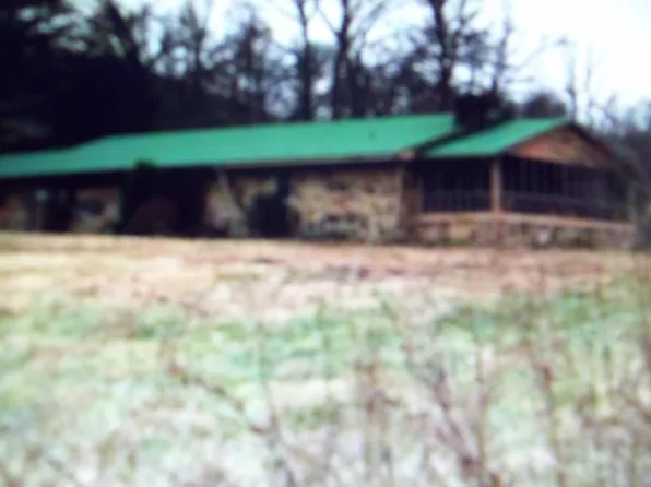 204 Kenwood Ln, La Follette, TN 37766