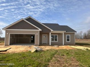 51 Delta Dr, Parkton, NC 28371