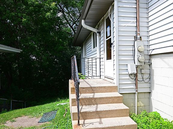 2nd image of 4120 36th St W