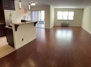 1111 River Rd APT F18, Edgewater, NJ 07020