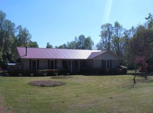 402 Rudy Rd, Manning, SC 29102