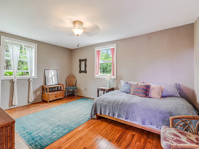 11350 NE 8th Ct — Photo 31
