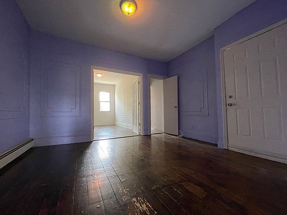 5th image of 308 Evergreen Ave #2A