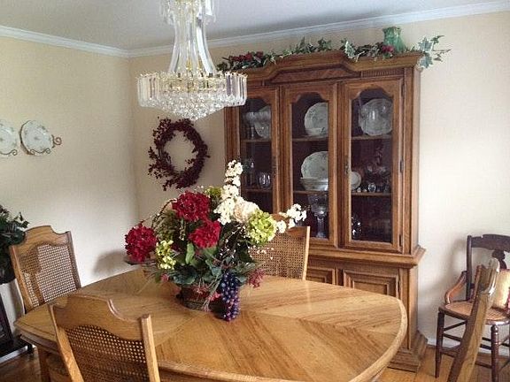 4th image of 5054 Kenerson Dr