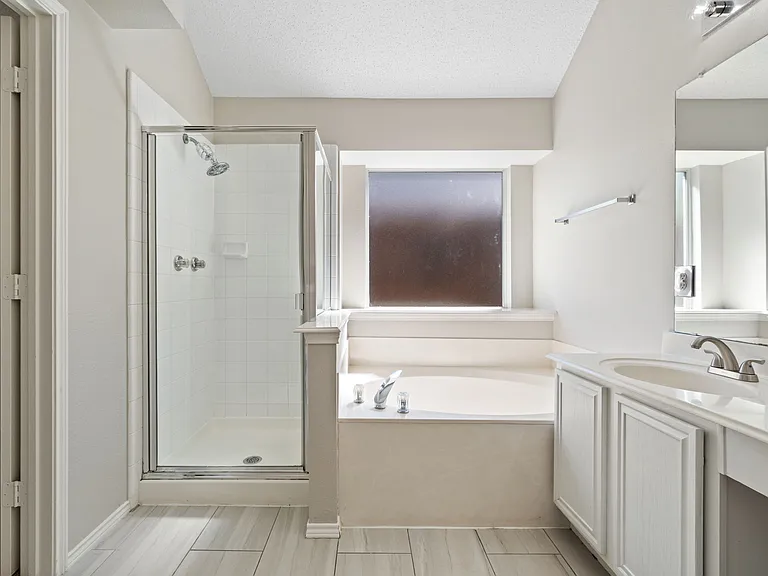 7512 Brookview Dr — Photo 22