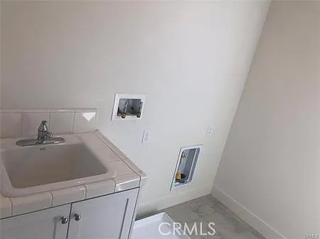 19042 Martino Ct — Photo 33