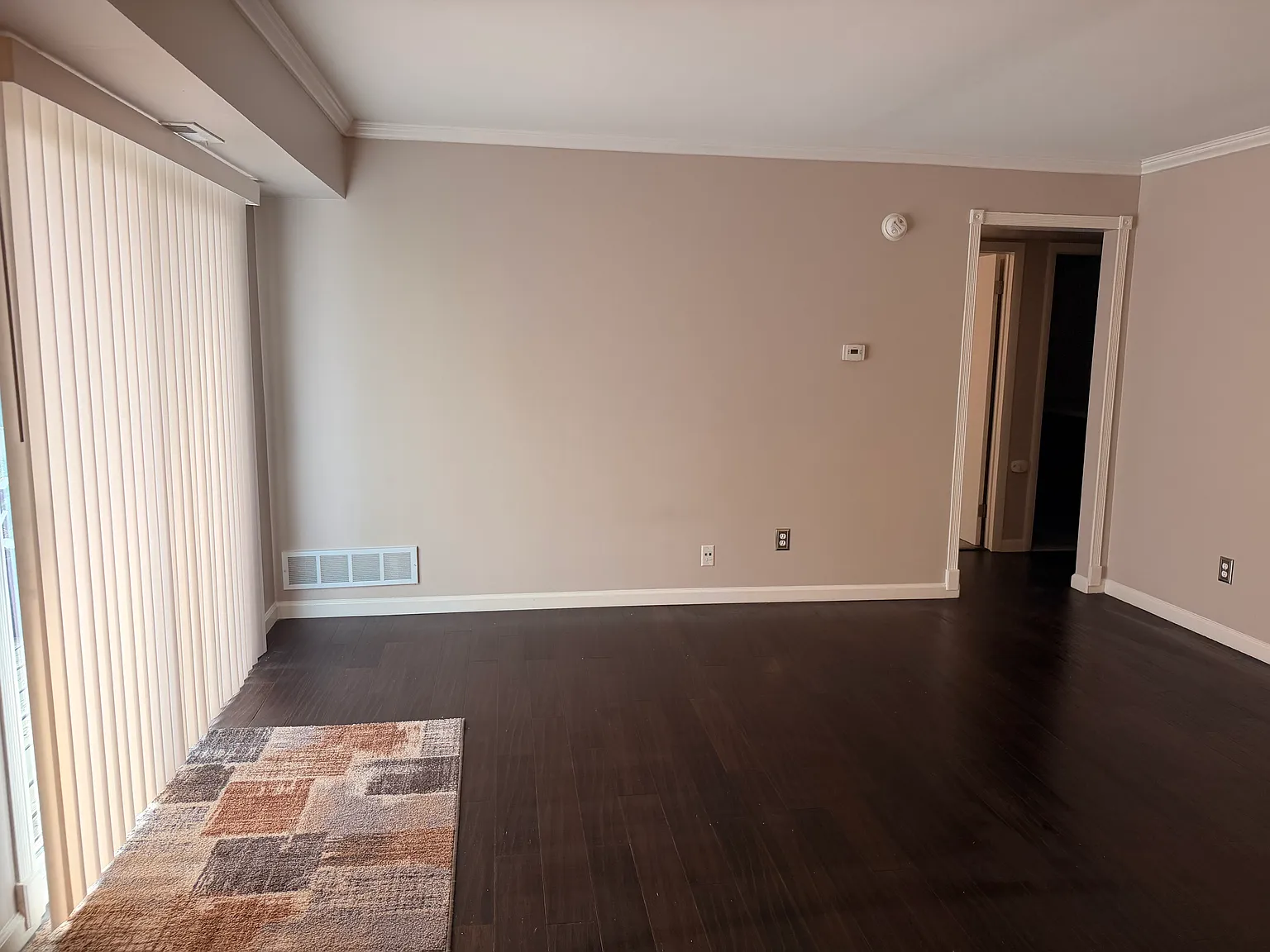 2 bed, 1047 sqft, $1,450 — Photo 3