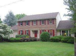 2605 Spring Valley Rd, Lancaster, PA 17601
