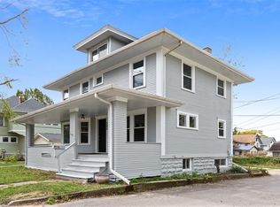 385 19th St SE, Cedar Rapids, IA 52403