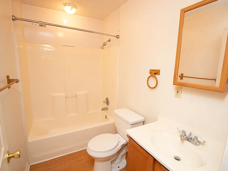 114 Scofield Ave #103 — Photo 13