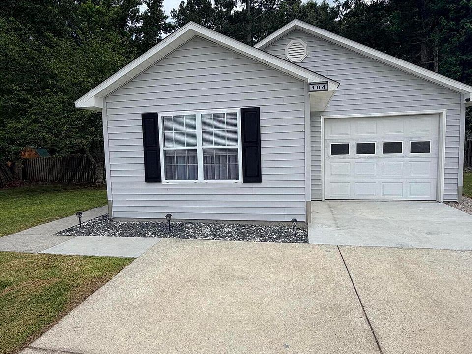 1st image of 104 Spruce Court
