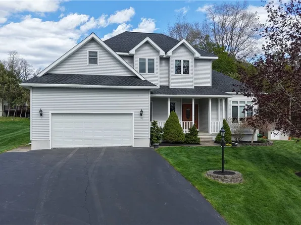 135 Evergreen Ln, Whitesboro, NY 13492