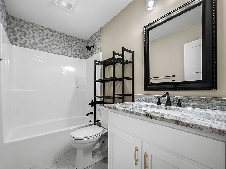 105 Cumberland Ct — Photo 16