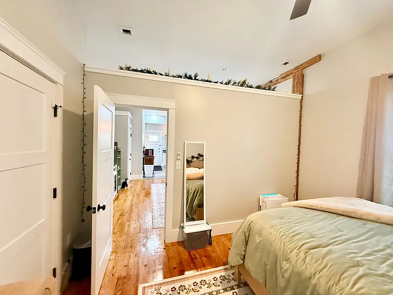 95 W Elm St #1 — Photo 16