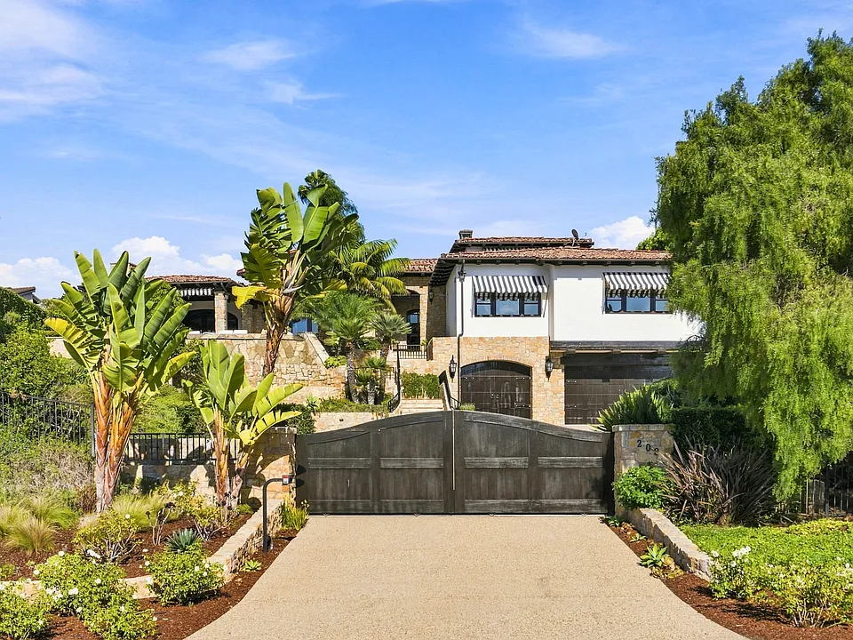 208 S Rios Ave