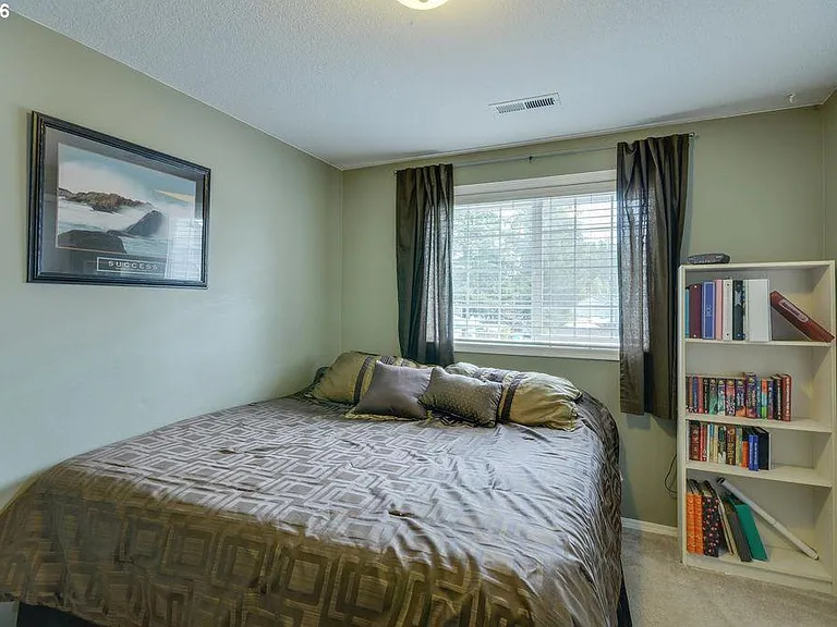 8208 NE 155th Ct — Photo 13