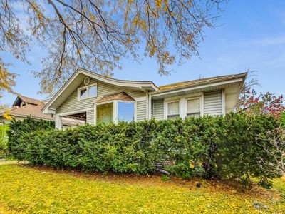 1562 E Algonquin Rd, Des Plaines, IL, 60016