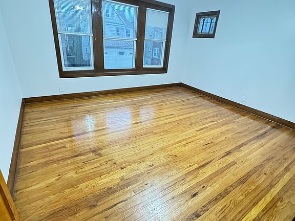 3rd image of 4224 W Fullerton Ave #2