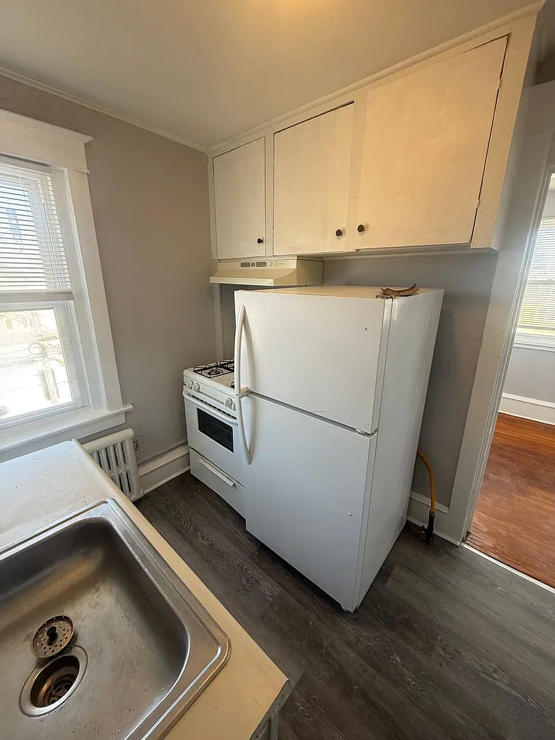 48 S Wycombe Ave — Photo 4