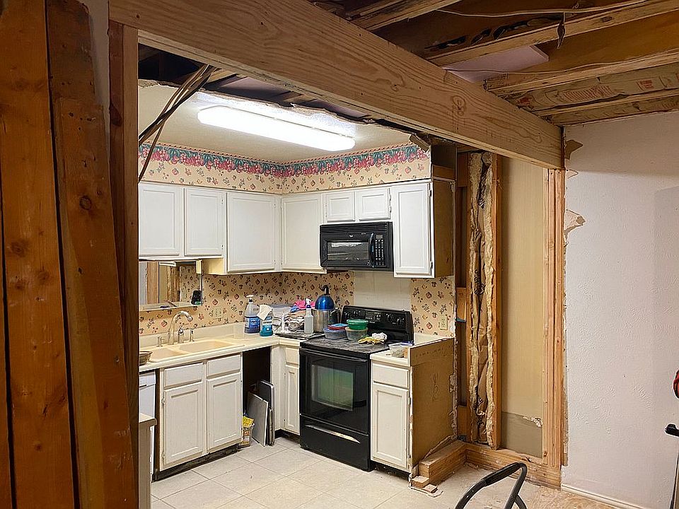 2nd image of 6900 Skillman St APT 203
