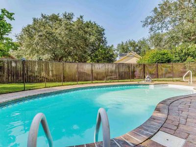 1012 Great Oaks Dr, Gulf Breeze, FL, 32563