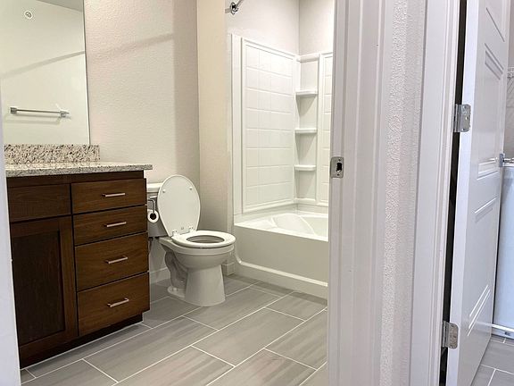 3rd image of 6040 Lake Estates Dr Unit 105