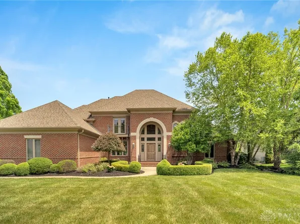 2274 Signature Dr N, Xenia, OH 45385
