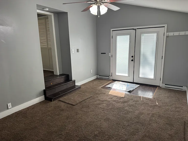 125 S Seward Ave #125 — Photo 4