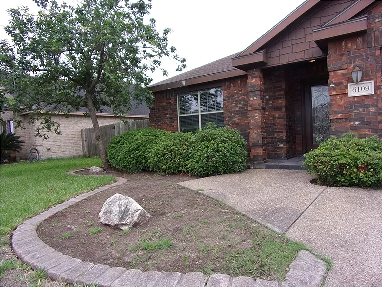 6109 Queen Jane St — Photo 3