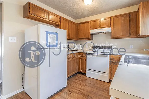 5935 Shadydell Dr — Photo 14