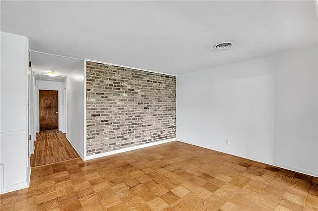 3 bed, 2.0 bath, 1476 sqft, $2,000 — Photo 4