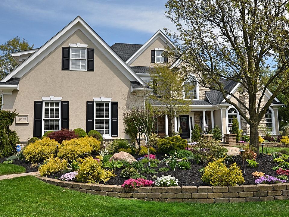 1st image of 8570 Tartan Fields Dr