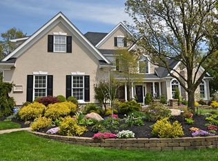 8570 Tartan Fields Dr, Dublin, OH 43017