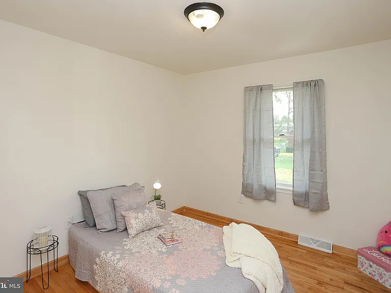 807 Danza Rd — Photo 19
